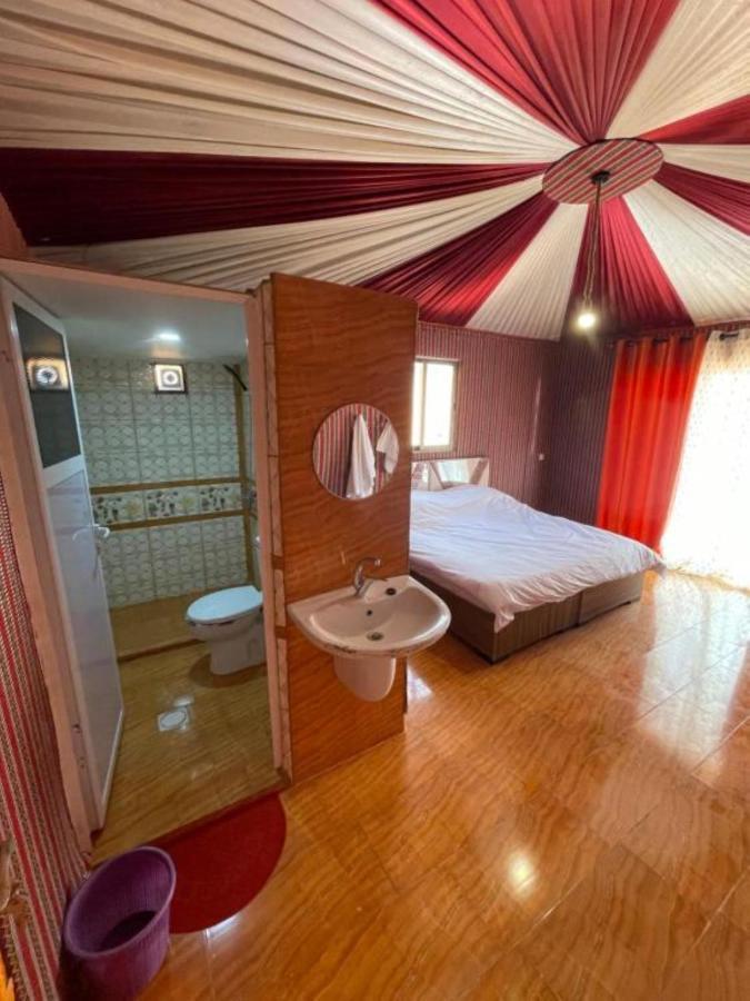 לינה וארוחת בוקר וואדי רם Calm Camp מראה חיצוני תמונה