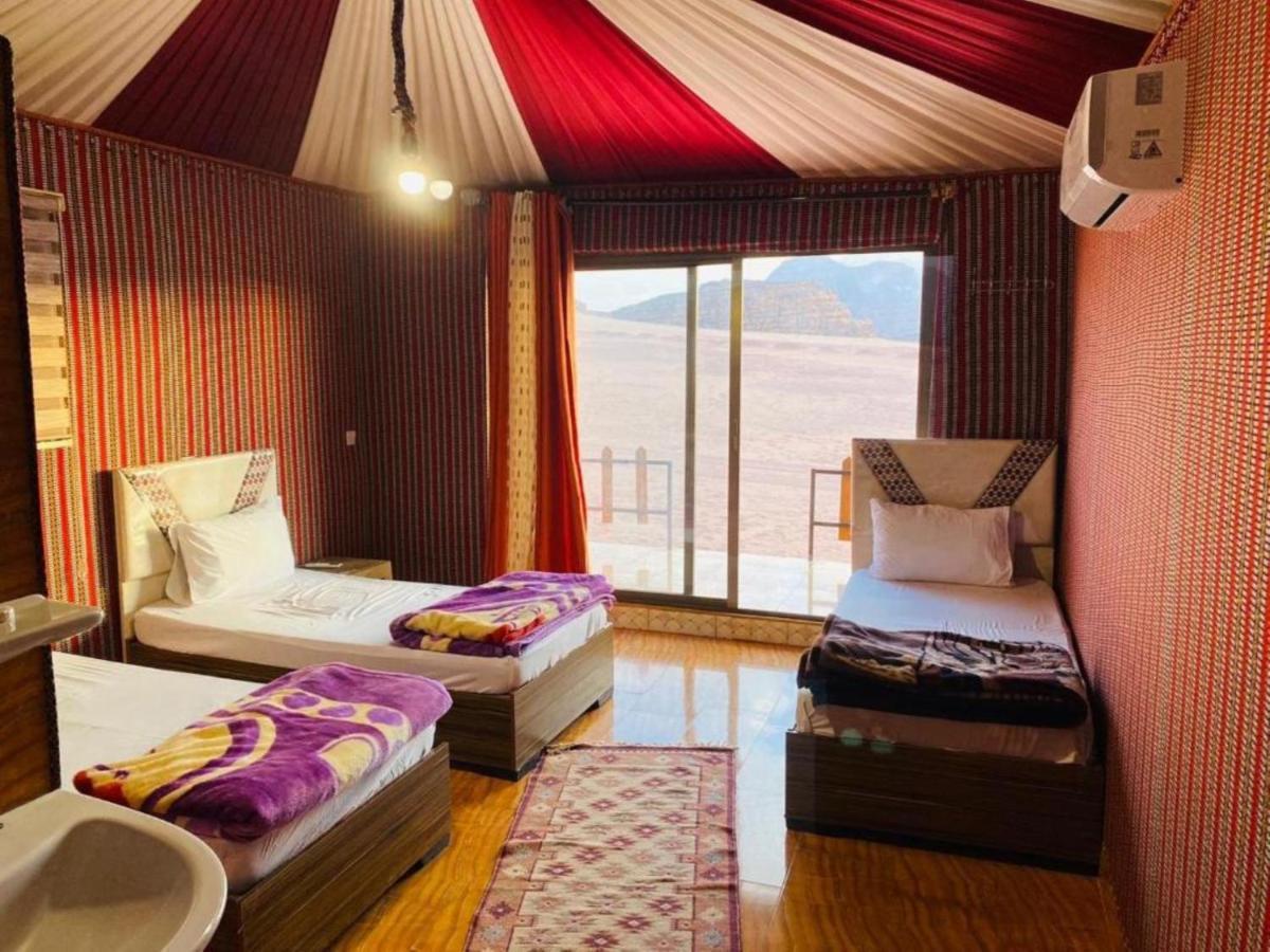 לינה וארוחת בוקר וואדי רם Calm Camp מראה חיצוני תמונה