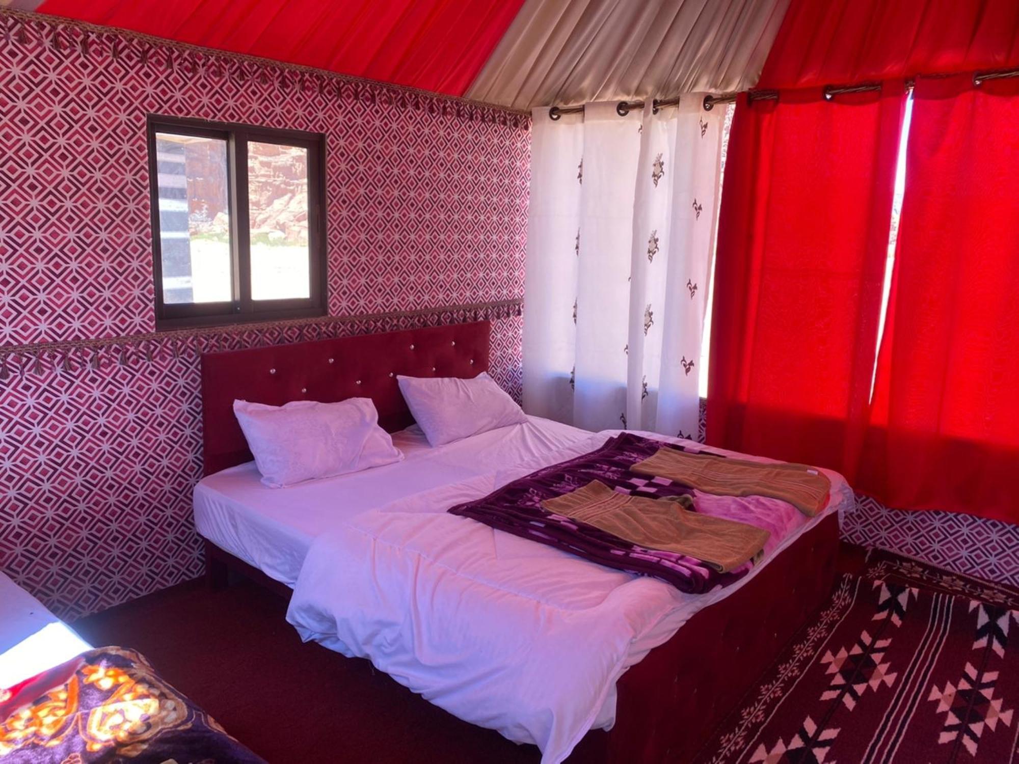 לינה וארוחת בוקר וואדי רם Calm Camp מראה חיצוני תמונה